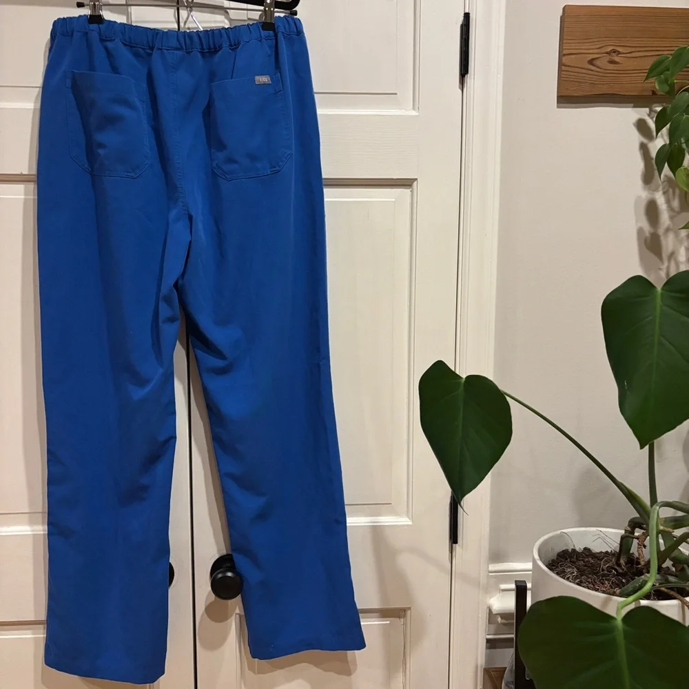 Figs Men's Cairo Straight Leg Scrub Pant Royal Blue Size Large Scrub Pants
